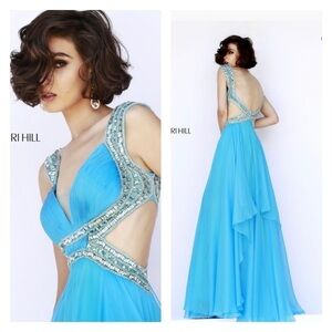 NWT SHERRI HILL Blue Crystal Beaded Cutout Open Back Grecian Gown Size 6 Prom